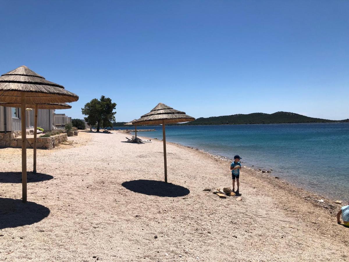 Buqez Eco Resort - Beachfront 20 & House 42 Drage Dış mekan fotoğraf